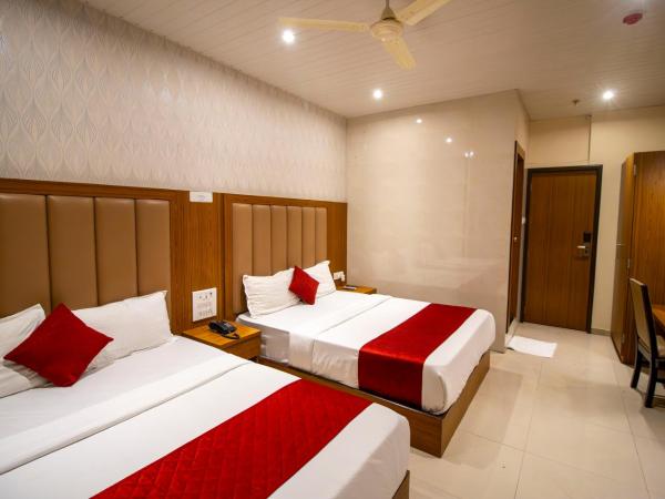 Hotel BKC Inn - Near Trade Center, Visa Consulate : photo 2 de la chambre chambre quadruple deluxe