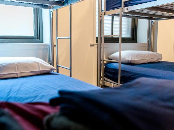 The Cambridge Hotel : photo 3 de la chambre lit simple dans dortoir à 6 lits