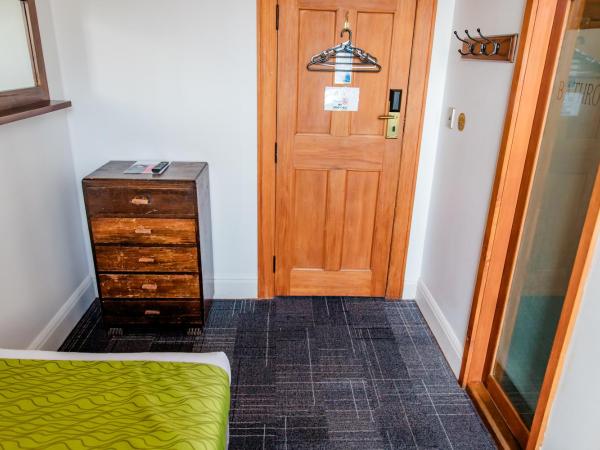 The Cambridge Hotel : photo 7 de la chambre chambre simple avec salle de bains privative