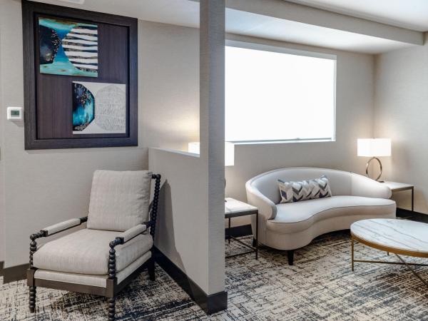 SpringHill Suites by Marriott Chicago Chinatown : photo 8 de la chambre appartement de grand standing avec suite lit king-size