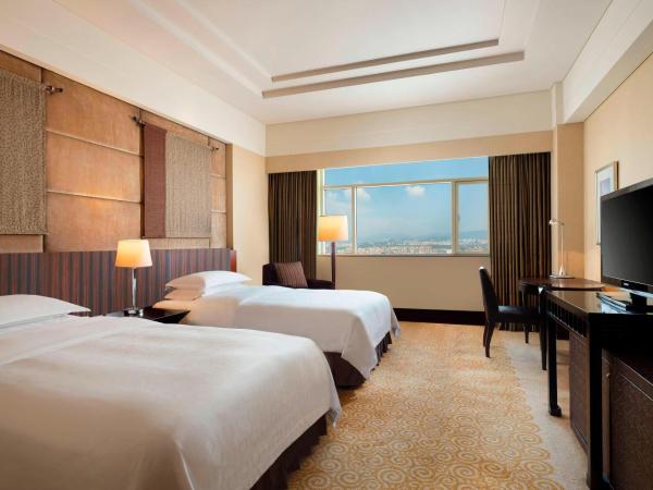 Sheraton Dongguan Hotel-free shuttle to Canton Fair for in-house guests : photo 2 de la chambre chambre lits jumeaux club exécutive