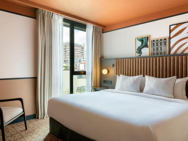 Le Parchamp, a Tribute Portfolio Hotel, Paris Boulogne : photo 10 de la chambre chambre lit king-size deluxe - vue sur cour