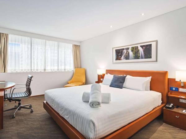 Novotel Canberra : photo 1 de la chambre chambre lit king-size standard