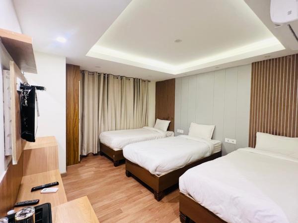 Hotel Nirakar : photo 5 de la chambre chambre triple basique