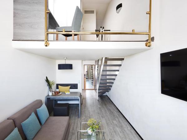 Living Hotel am Deutschen Museum : photo 2 de la chambre chalet supérieur