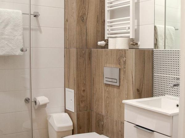 Dom Pracy Twórczej Politechniki Morskiej w Szczecinie : photo 10 de la chambre chambre lit king-size deluxe