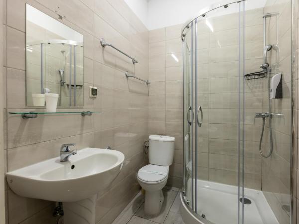 Hotelik w Centrum : photo 10 de la chambre chambre lits jumeaux - vue sur ville