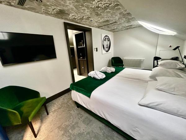 Hotel Liberte 33 BW Premier Collection : photo 1 de la chambre junior suite with king and sofa bed