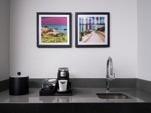 Hampton Inn San Diego/Del Mar : photo 5 de la chambre suite 1 chambre lit king-size - non-fumeurs