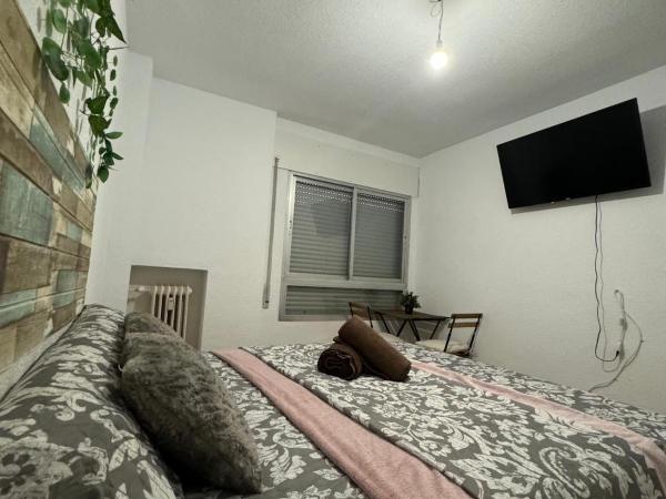 ENJOY THE STARS Alondra : photo 1 de la chambre chambre double standard avec salle de bains commune