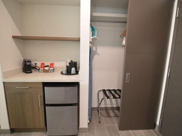 Best Western Plus Executive Residency Austin - Round Rock : photo 2 de la chambre chambre lit king-size