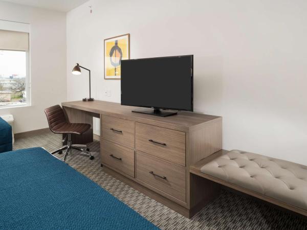 Best Western Plus Executive Residency Austin - Round Rock : photo 2 de la chambre junior suite with two queen beds and kitchenette - non-smoking