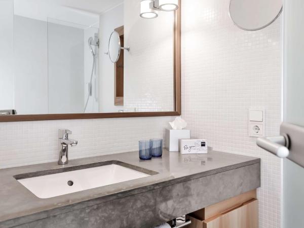 Dorint City-Hotel Bremen : photo 2 de la chambre chambre lit king-size supérieure