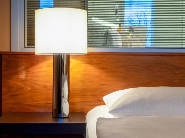 Mövenpick Hotel Hamburg : photo 2 de la chambre chambre lits jumeaux classique