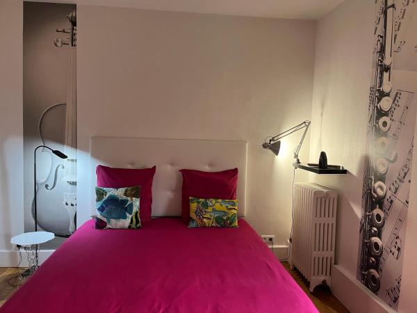 Chambre d'hôtes Le Cadran des Chauvelles : photo 1 de la chambre suite