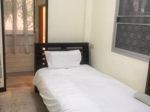 SJ House : photo 1 de la chambre chambre lits jumeaux standard avec vue sur jardin