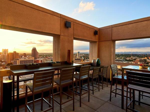 San Antonio Marriott Rivercenter on the River Walk : photo 9 de la chambre chambre double avec 2 lits doubles - niveau concierge