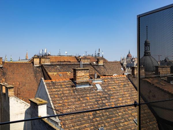 Carlton Hotel Buda Castle : photo 6 de la chambre standard plus room with balcony and view
