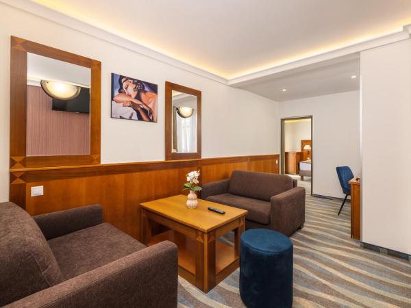 Carlton Hotel Buda Castle : photo 2 de la chambre chambre deluxe avec balcon