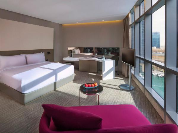 InterContinental Dubai Marina, an IHG Hotel : photo 8 de la chambre chambre lit king-size classique avec accès au club