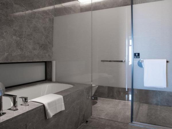 Chongqing Marriott Hotel : photo 3 de la chambre chambre double exclusive - vue sur montagne