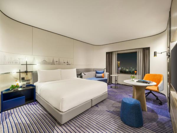 Crowne Plaza Bangkok Parc Lumpini : photo 1 de la chambre chambre lit king-size premium avec kitchenette