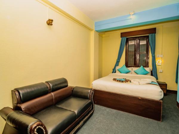 Rest Up Kathmandu Hostel : photo 4 de la chambre chambre double Économique