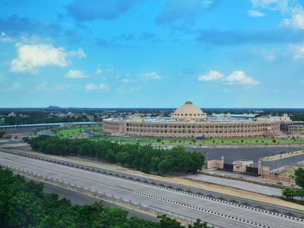 Fairfield by Marriott Jodhpur : photo 5 de la chambre junior suite (15% discount on food & soft beverage at kava restaurant, happy hours (buy 1 get 1) on imfl beverages at the bar)