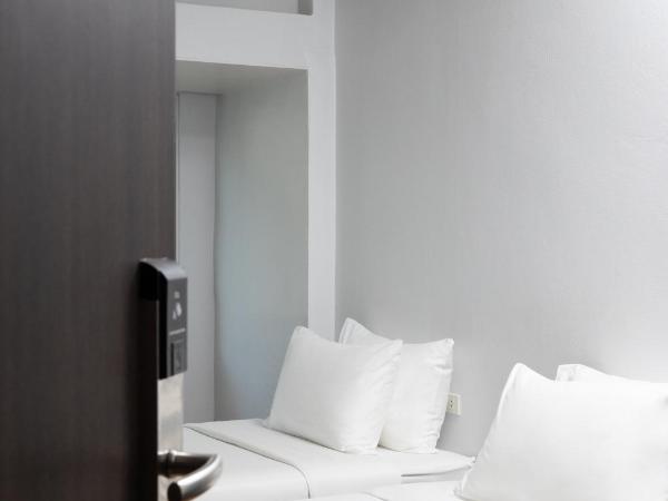 Nantra Silom : photo 2 de la chambre chambre lits jumeaux standard