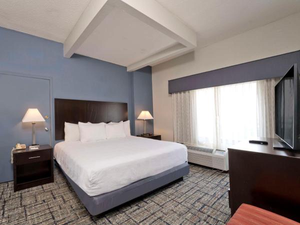 Best Western Plus Hotel & Conference Center : photo 5 de la chambre suite lit king-size exécutive - non-fumeurs