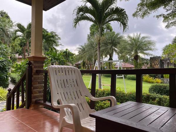 Koh Chang Bailan Beach Resort : photo 6 de la chambre bungalow familial supérieur
