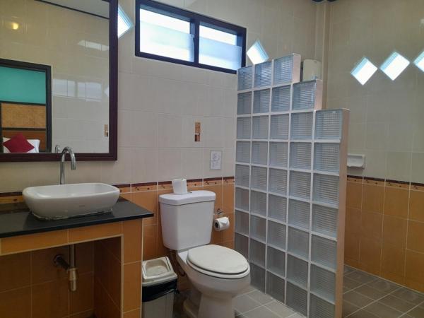 Koh Chang Bailan Beach Resort : photo 8 de la chambre bungalow familial supérieur