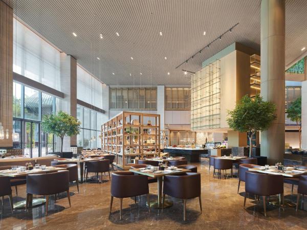 Sheraton Shenzhen Nanshan : photo 6 de la chambre chambre deluxe avec 1 lit king-size