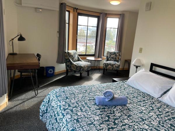 Northwest Portland Hostel : photo 1 de la chambre chambre queen de luxe avec salle de bains privative