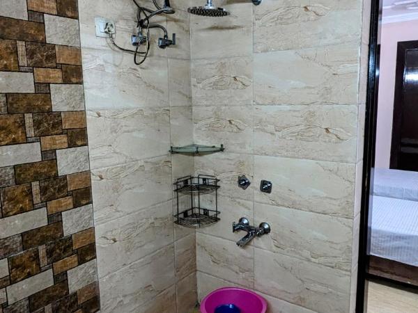 Happy Nest Hostel and PG : photo 2 de la chambre dortoir mixte de 4 lits