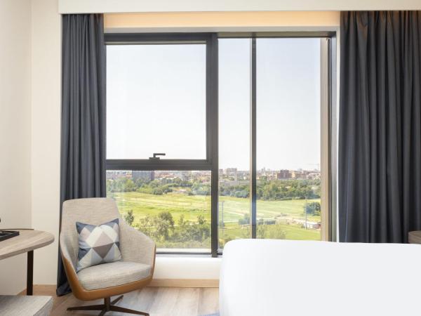 Courtyard by Marriott Milano Linate : photo 10 de la chambre chambre lit king-size deluxe - Étage