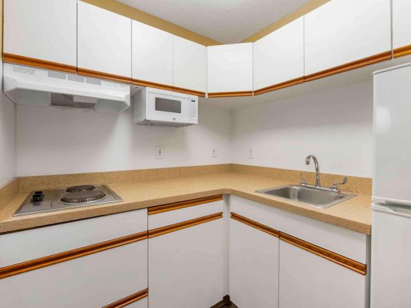 Extended Stay America Select Suites - Jacksonville - Baymeadows : photo 4 de la chambre studio avec 2 lits doubles - non-fumeurs