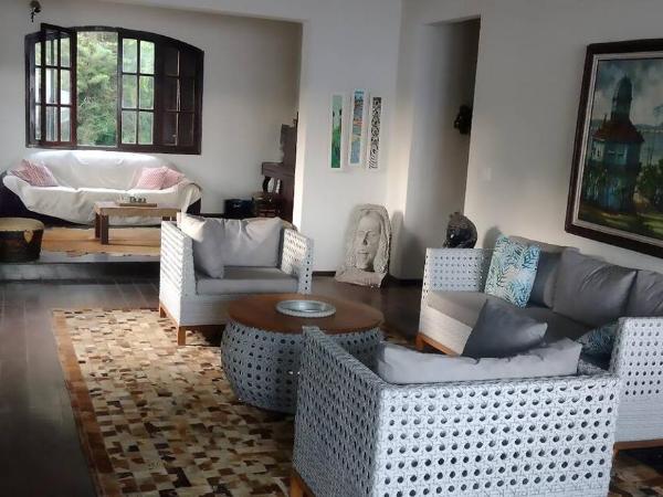 Pousada Recreio das Hortênsias : photo 1 de la chambre suite deluxe avec baignoire spa