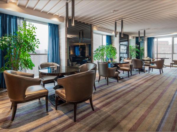 Le Meridien Chongqing Nan'an : photo 4 de la chambre chambre club avec 2 lits jumeaux/simples - Étage club - vue sur ville