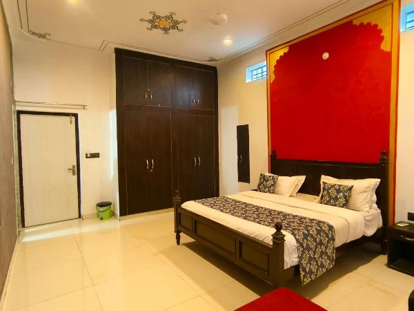 Hotel Mountain Palace With Swimming Pool : photo 9 de la chambre chambre lit king-size - vue sur montagne