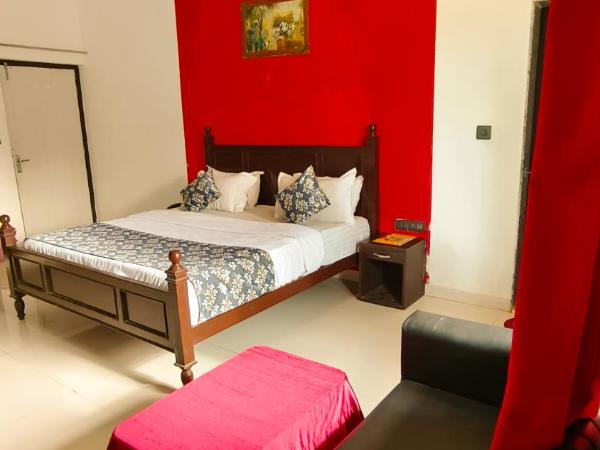 Hotel Mountain Palace With Swimming Pool : photo 10 de la chambre chambre lit king-size - vue sur montagne