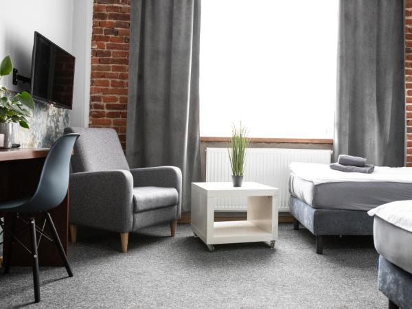 New Adler Bed & Breakfast : photo 6 de la chambre chambre double avec salle de bains privative