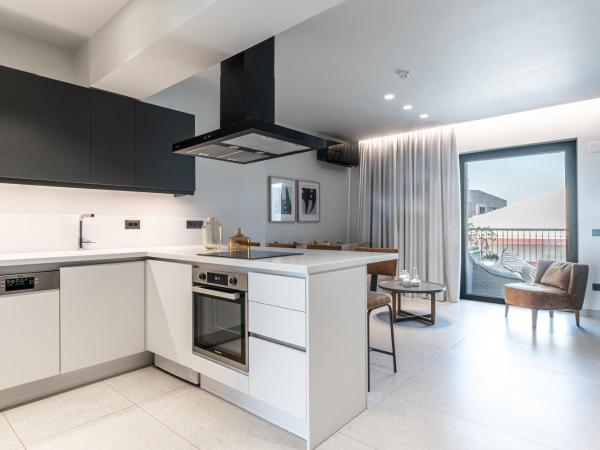 Porta Suites : photo 4 de la chambre suite supérieure avec bain à remous extérieur