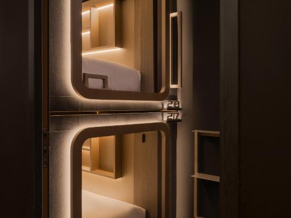 CUBE Social at Boat Quay : photo 2 de la chambre private room with 2 single capsule