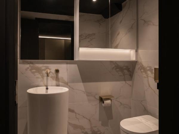 CUBE Social at Boat Quay : photo 2 de la chambre family room with 2 queen bed