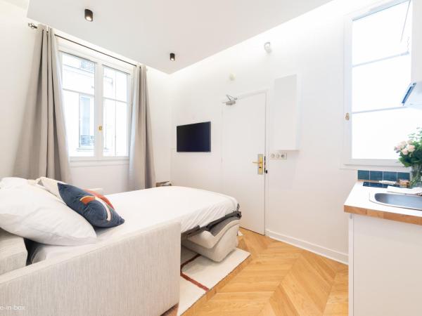 HotelHome Paris 16 : photo 6 de la chambre appartement 1 chambre - non-fumeurs