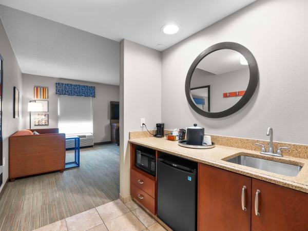 Hampton Inn & Suites - Saint Louis South Interstate 55 : photo 2 de la chambre suite studio lit king-size - non-fumeurs