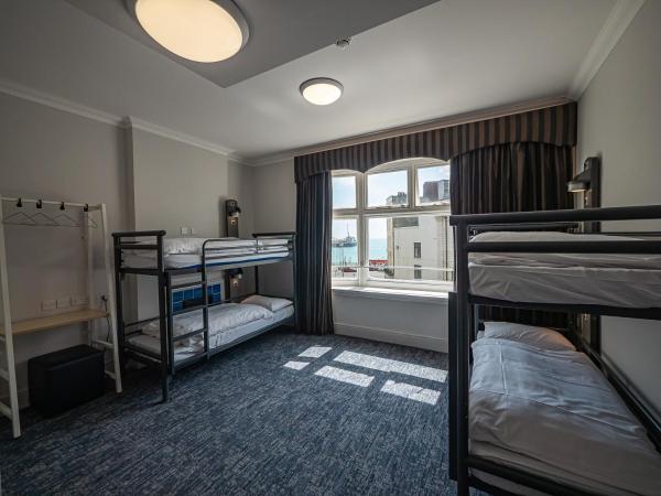 a&o Brighton Palace Pier : photo 1 de la chambre chambre familiale