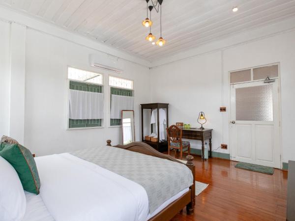 ตึกฝรั่ง 2479 Where The Past heals Present : photo 5 de la chambre chambre familiale avec balcon