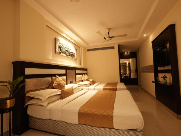 THE SINGH EMPIRE, New Delhi : photo 5 de la chambre suite familiale avec navette aéroport